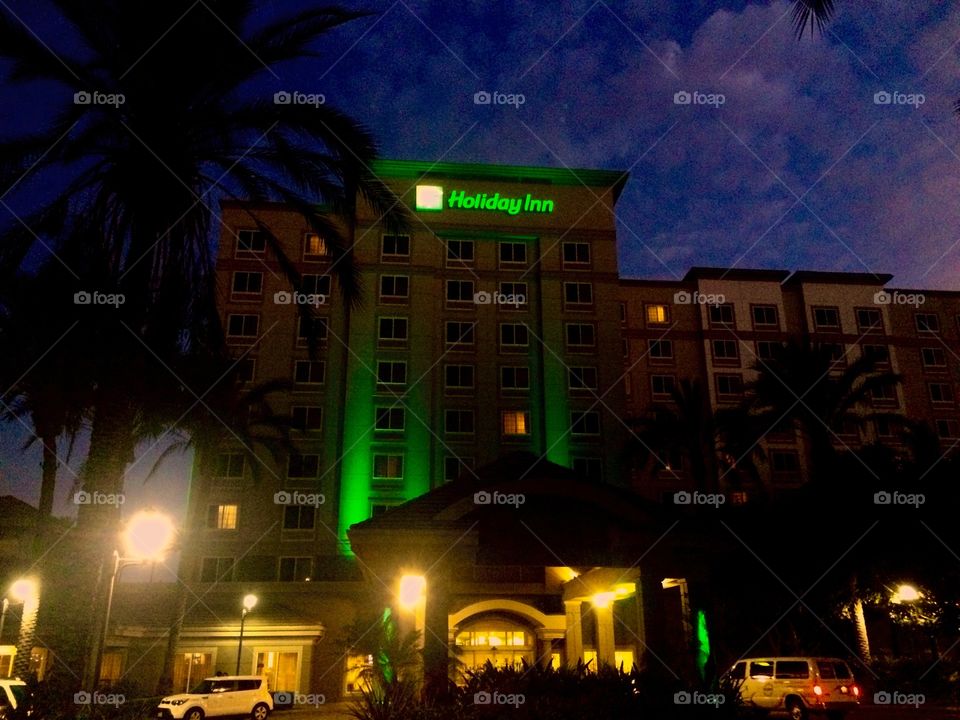 Holiday inn 