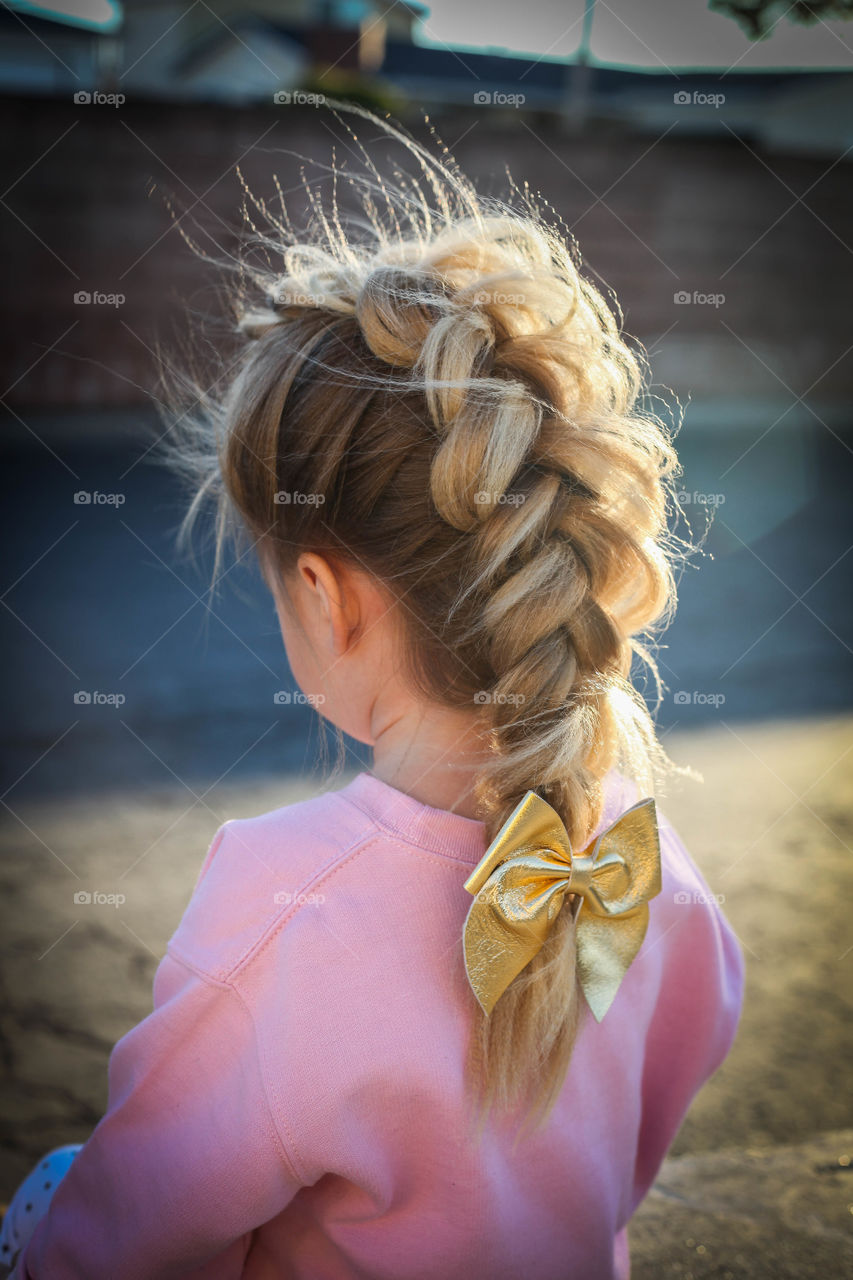 Textured braid. A textured pancaked Dutch braid