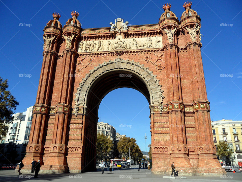 Arco de Triunfo, the stunning monument in Barcelona, Spain