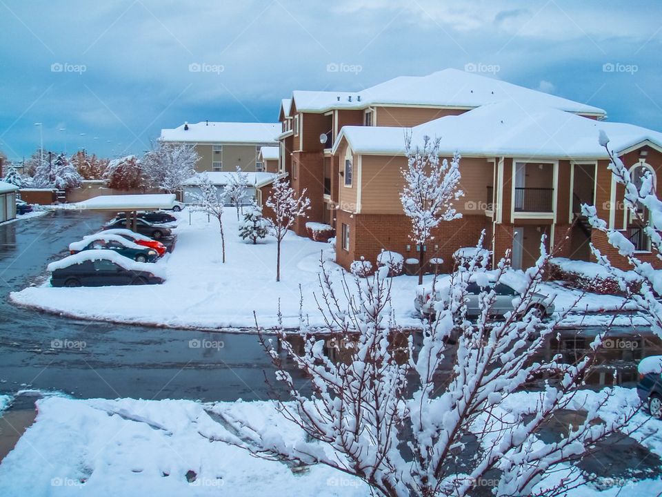 Hard winter snow at the neighborhood 