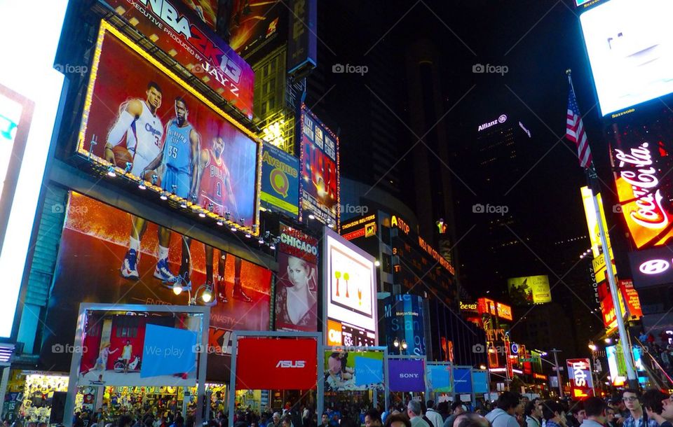 NEW YORK CITY TIMES SQUARE CITY OF LIGHTS