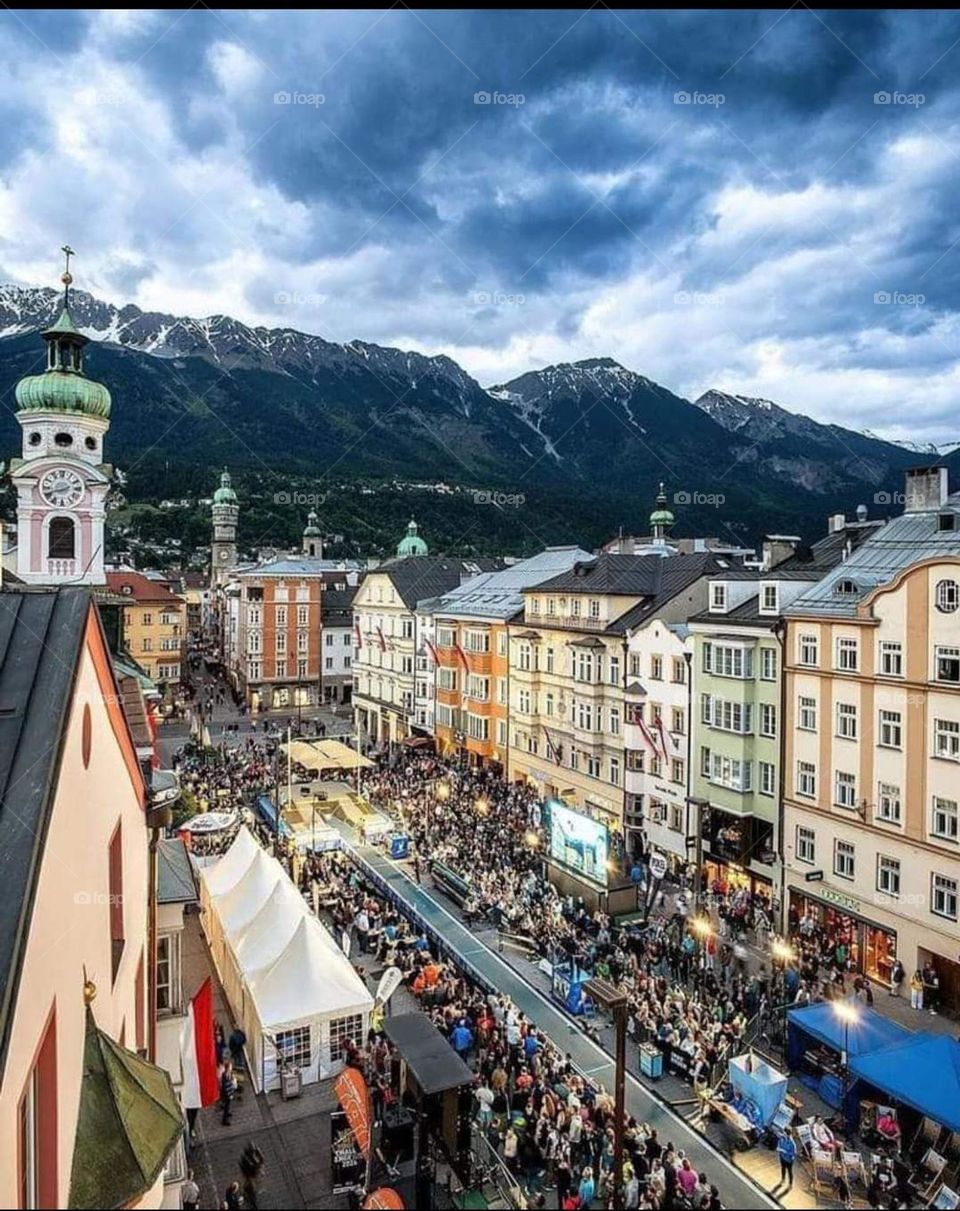 Pictures of very huge buildings and very beautiful architecture and there is nothing more beautiful than it