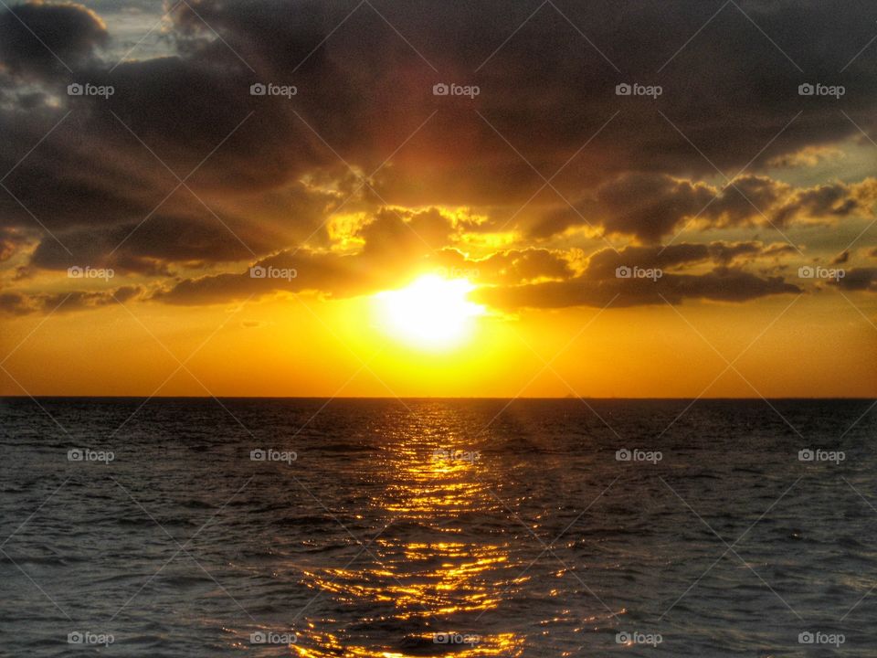 Beautiful Sunrays from the Atlantic and Pewits Nest