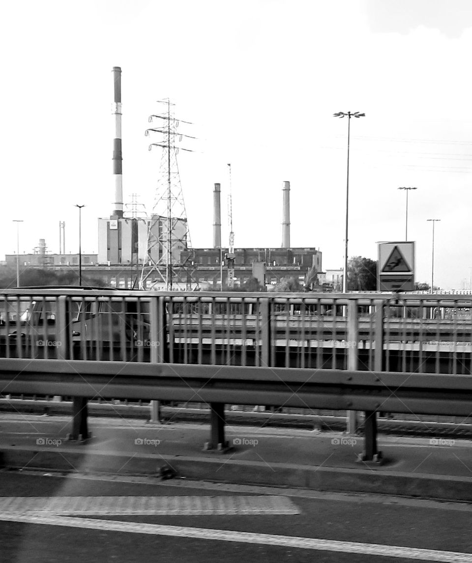 Architecture in B&W- power station