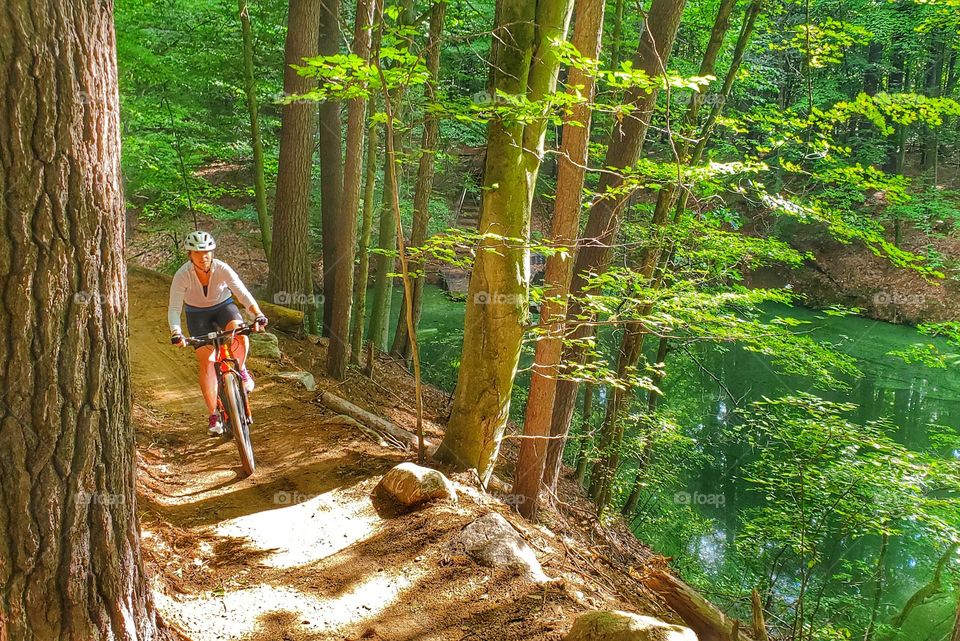 woman mountain biker