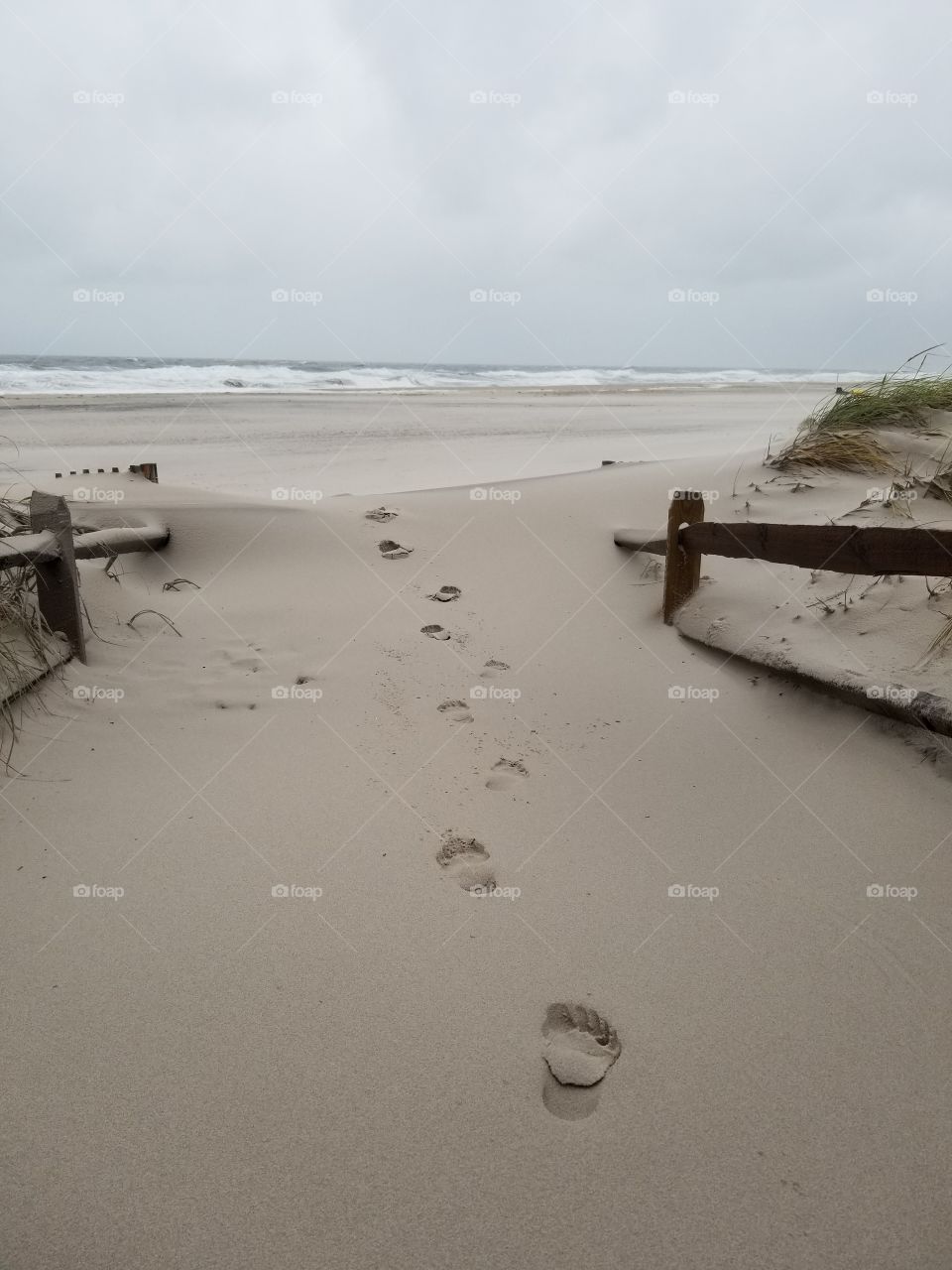 footprints to the beach