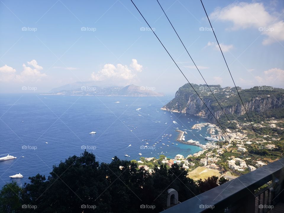 la bella isla de Capri vista desde las alturas