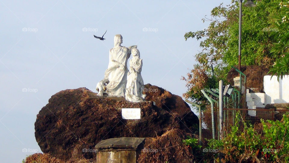 Dona Paula sculpture in Panjim, Goa is a place visited by tourist for its beauty and History.