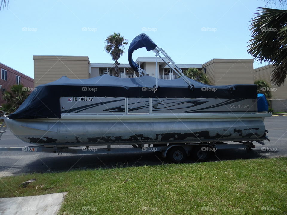 big boat. This is a picture I took of a boat that I saw while visiting port Aransas Texas. 👣 🚶 🏃 🔥 💨
