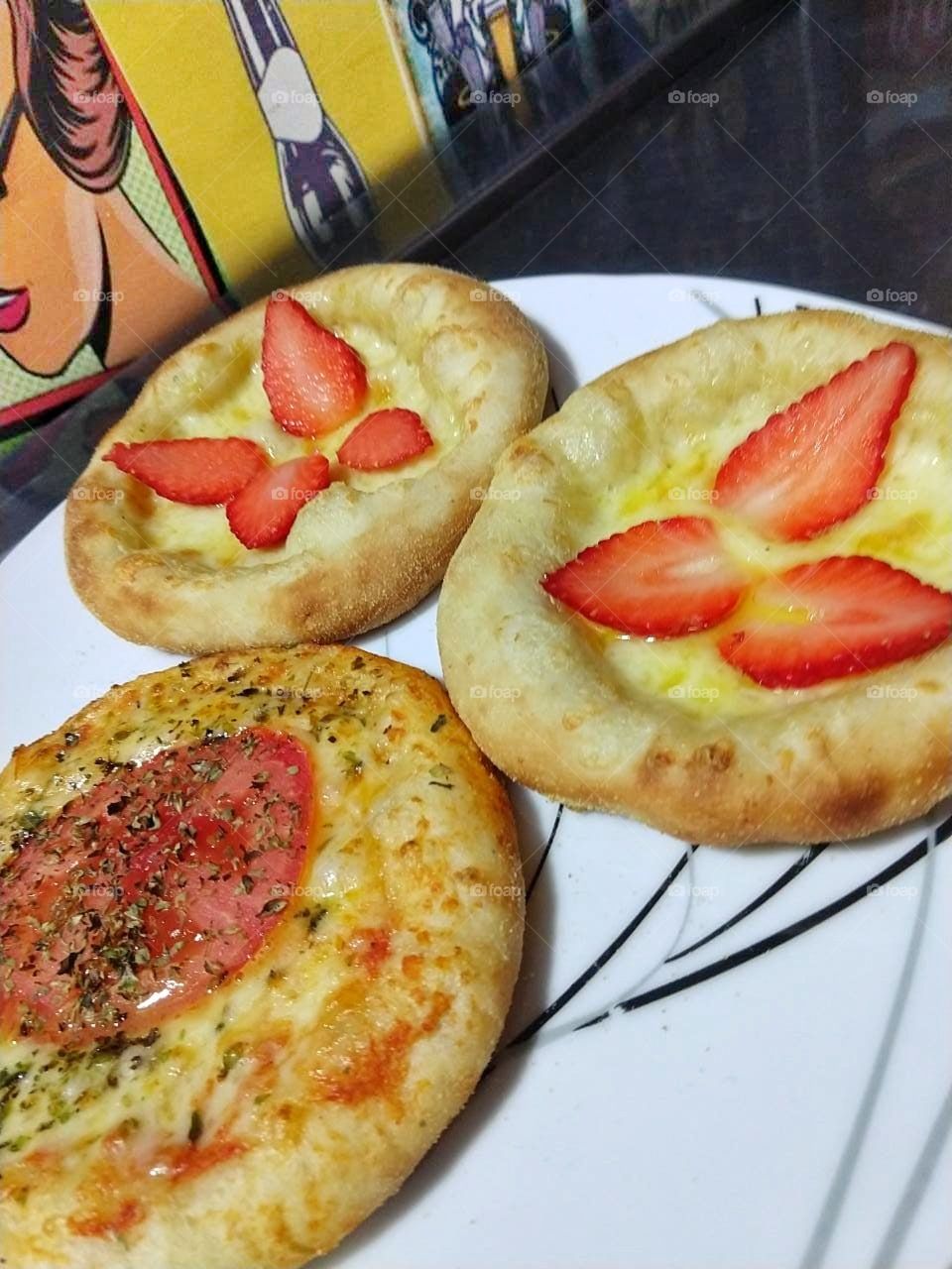 Queijo com morango 😋