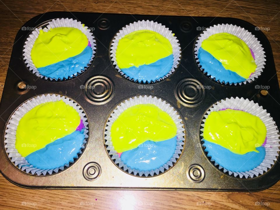 Neon cupcakes. 