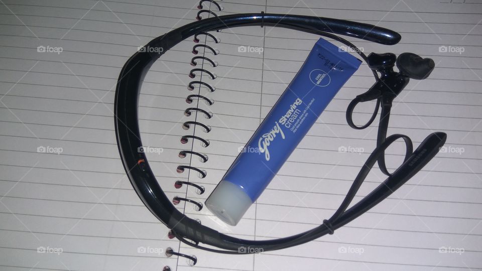 Shaving creame and Bluetooth music head set