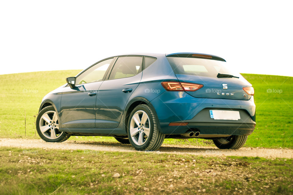 Seat Leon Rear side view