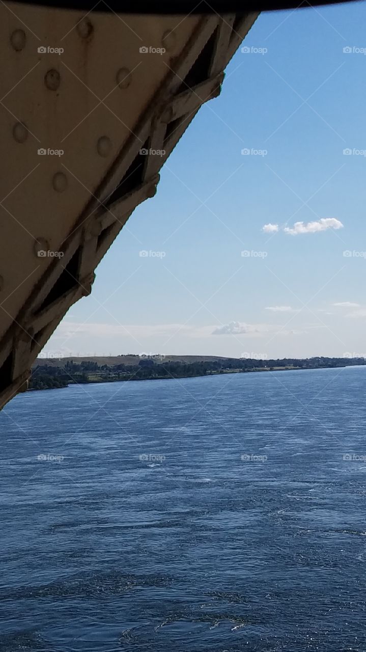 Columbia River from bridge