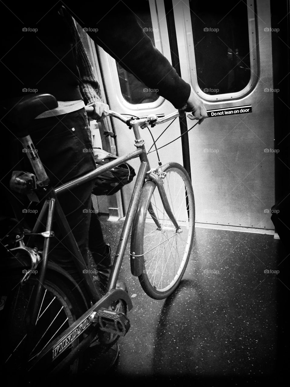 Bicycle in New York subway 