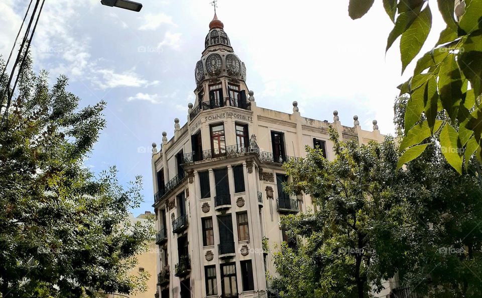 Edificio estilo Gaudi