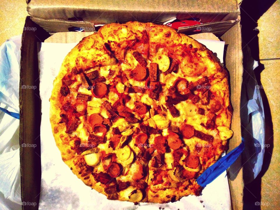 Pizza Hut, typical Italian food