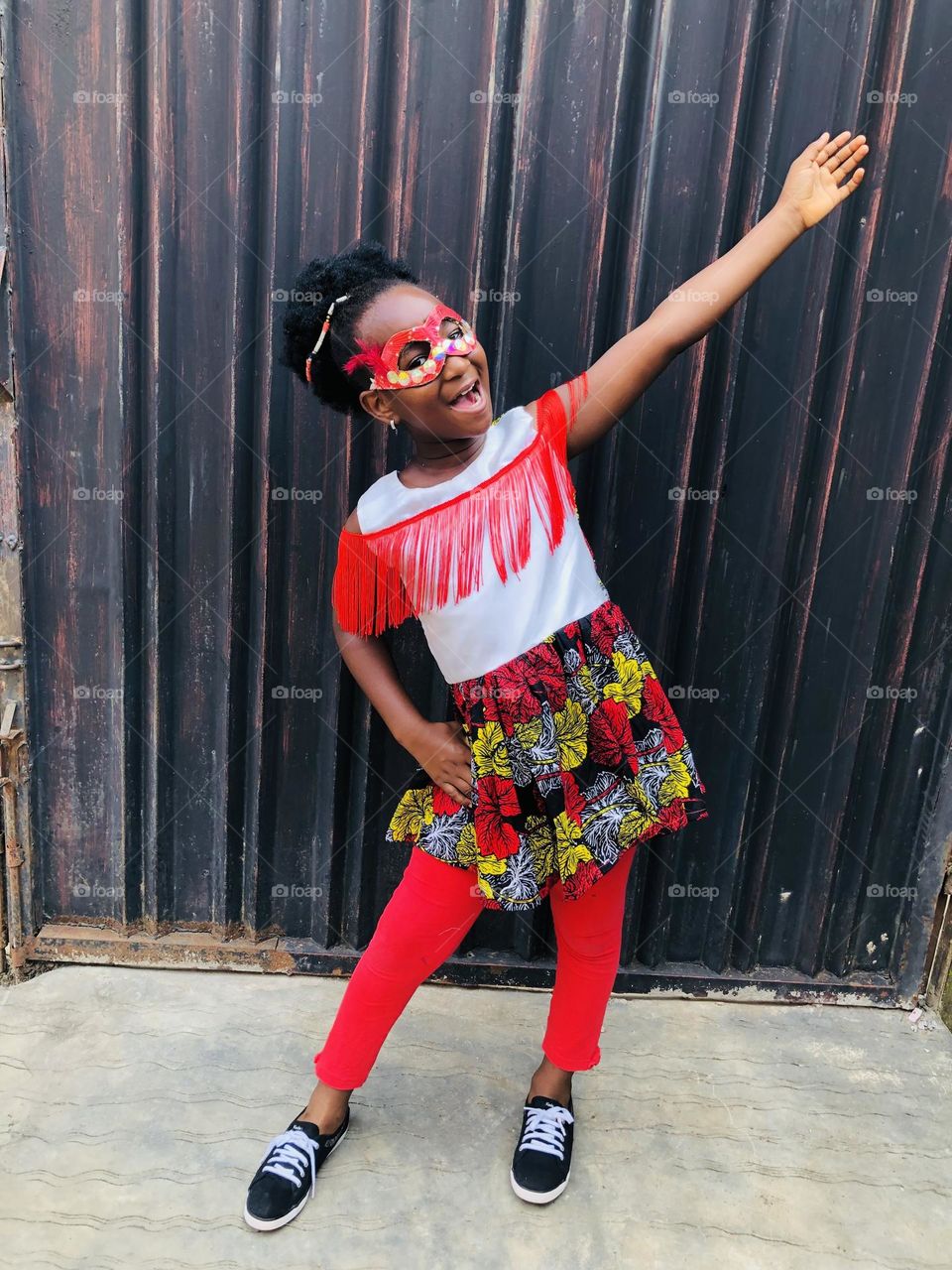 In the carnival of fall colors,Red takes the center stage! #RedAutumnMagic🍁❤️🎡