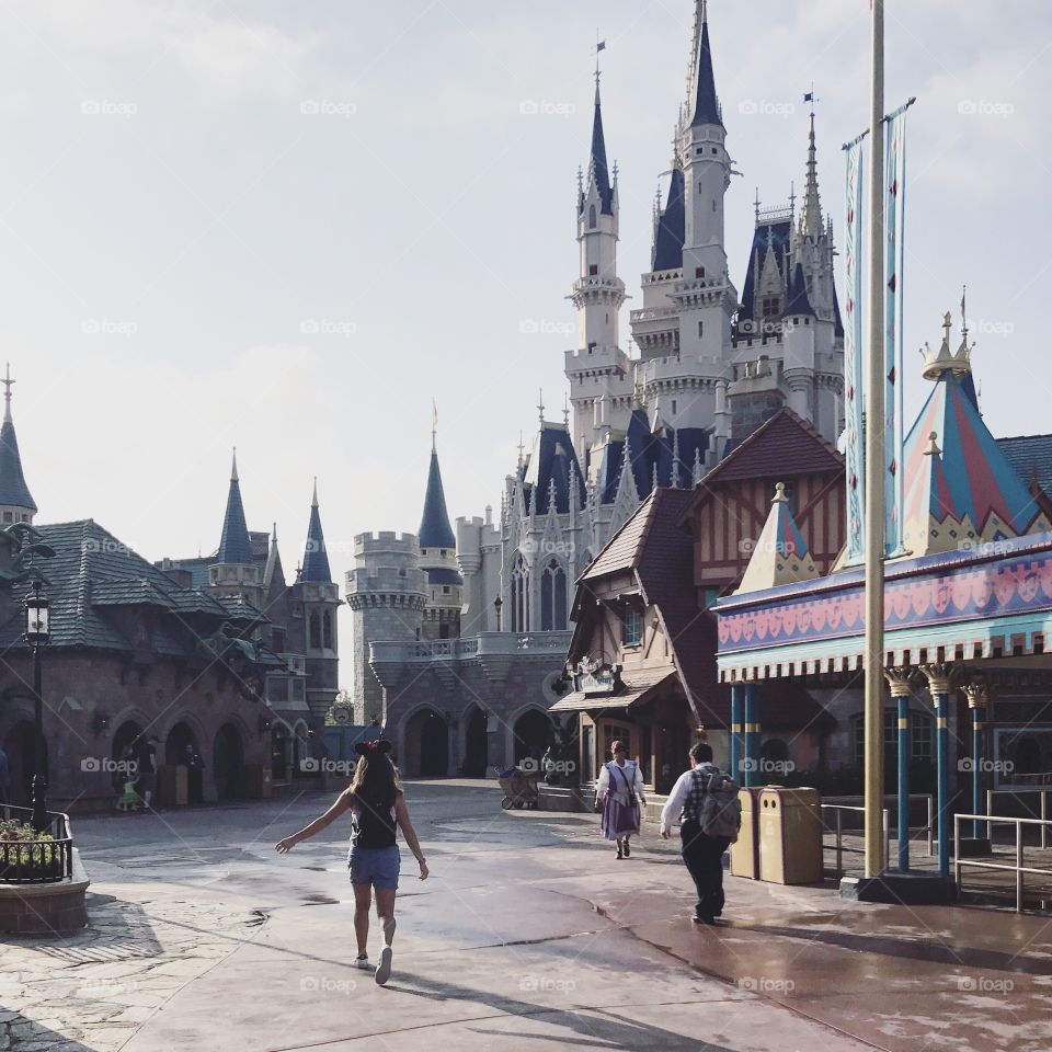 Alone in Magic Kingdom