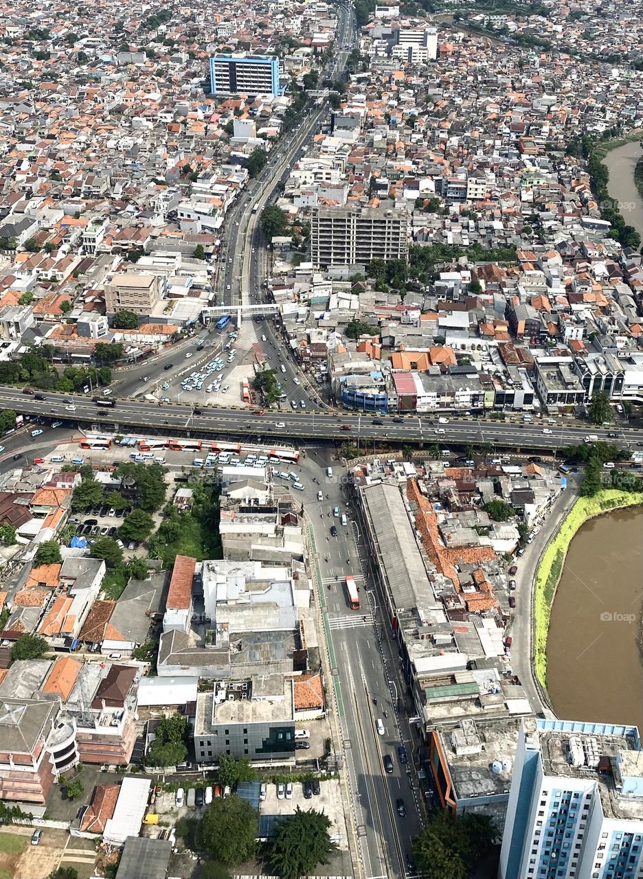 the city never sleeps