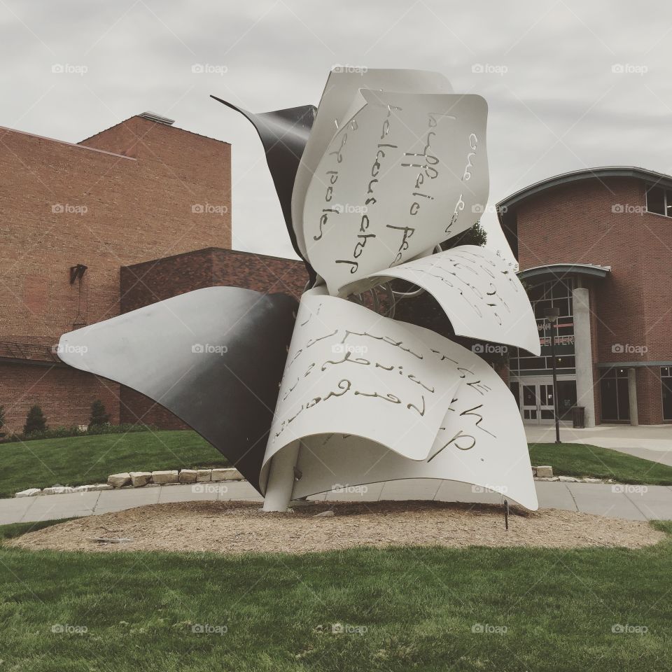 Reading Sculpture