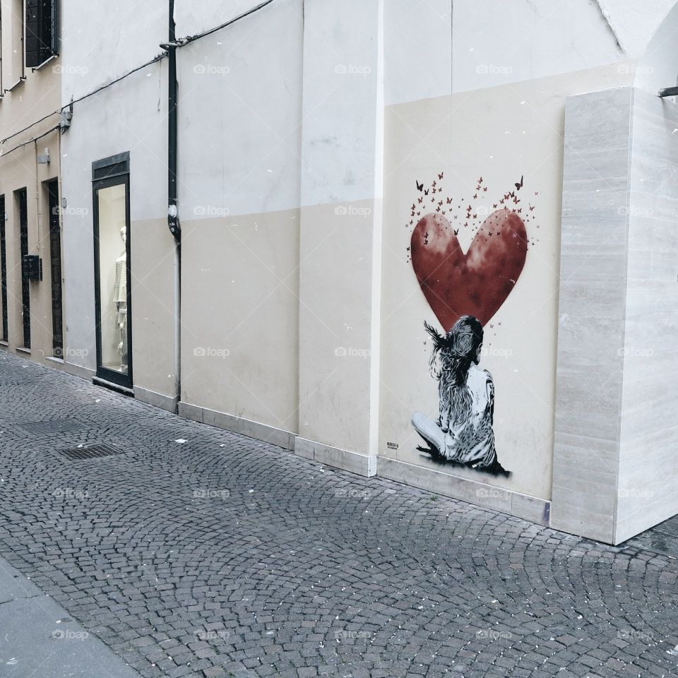 wall art in Italy