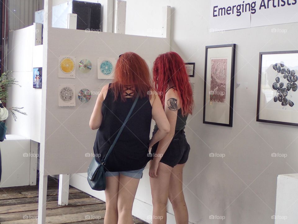 Mother and daughter at the art gallery