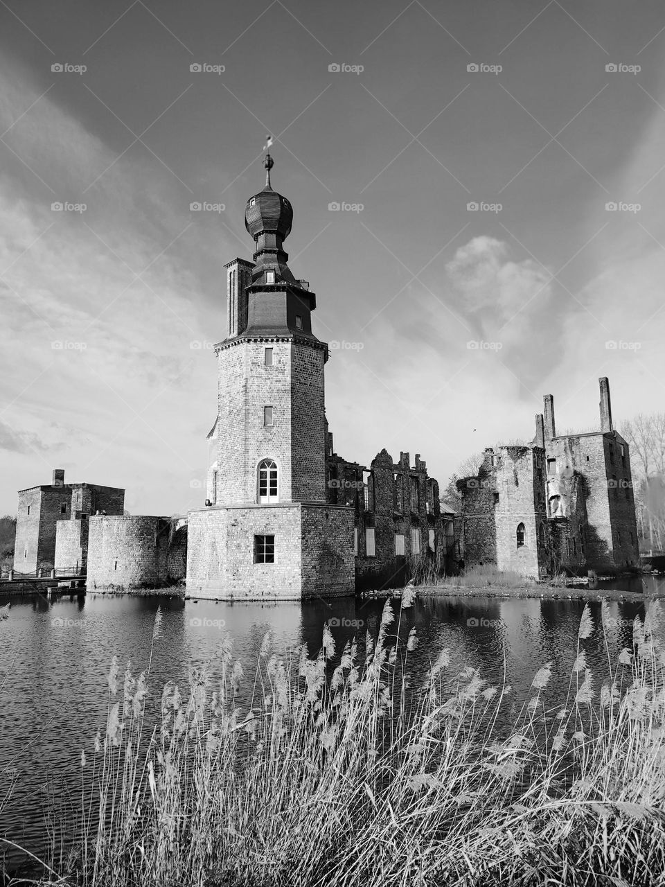 Visit of the Château fort d'Ecaussines, castle of Havré, Hainaut