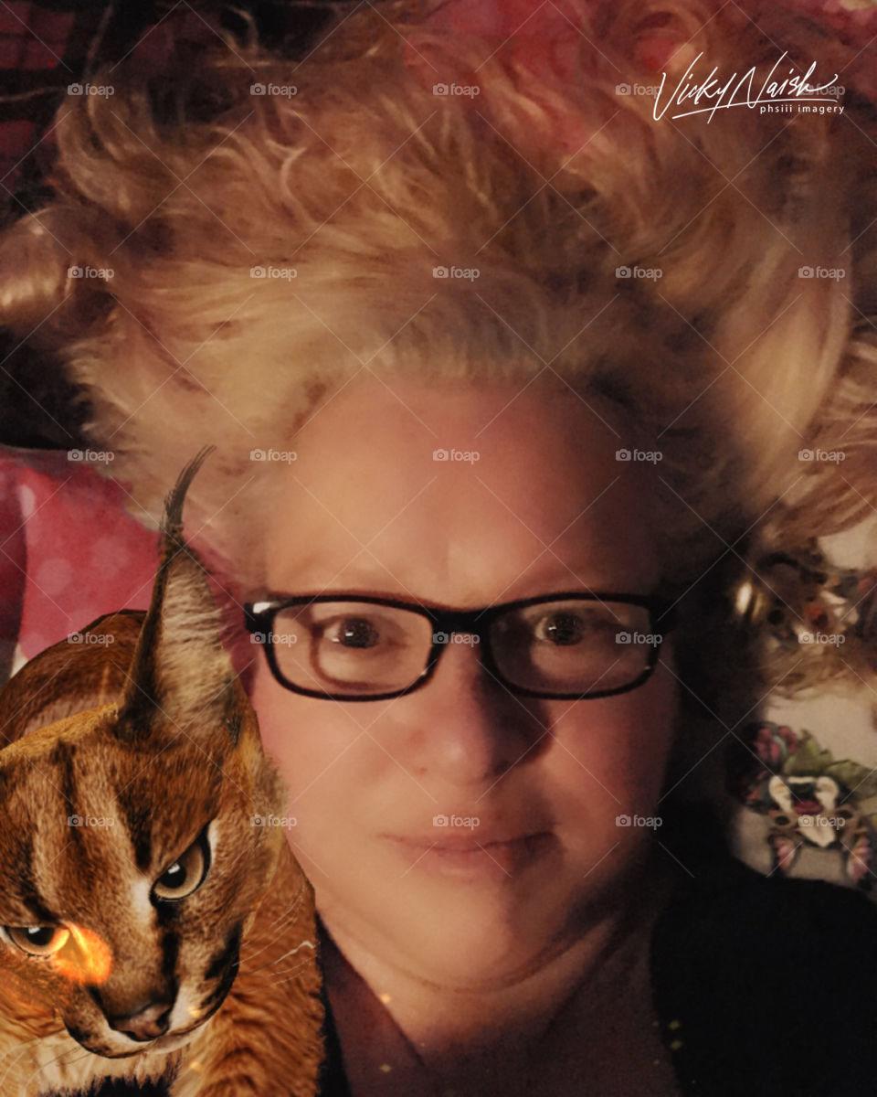 Yoo hoo FOAP has been restored! Missed you all! Hope everyone is still healthy and enjoying a little bit of safe freedom! Love from the crazy cat lady!