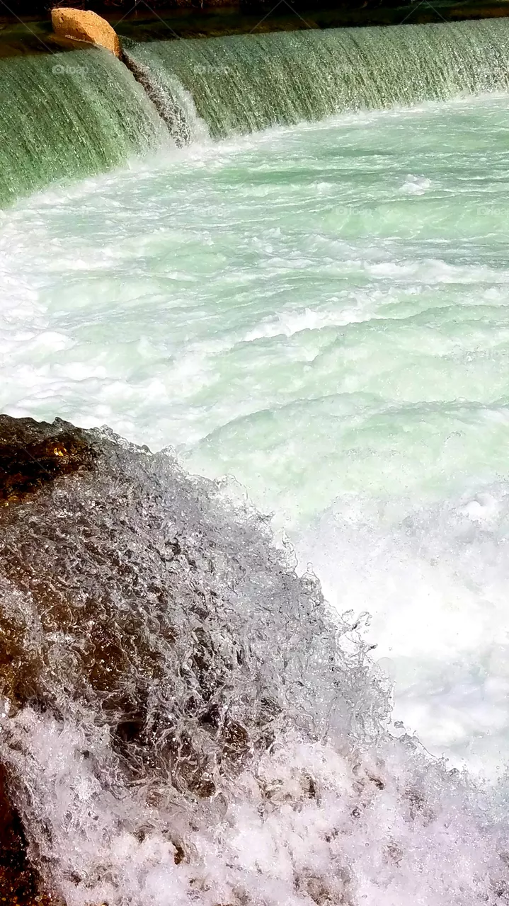 Head Dam