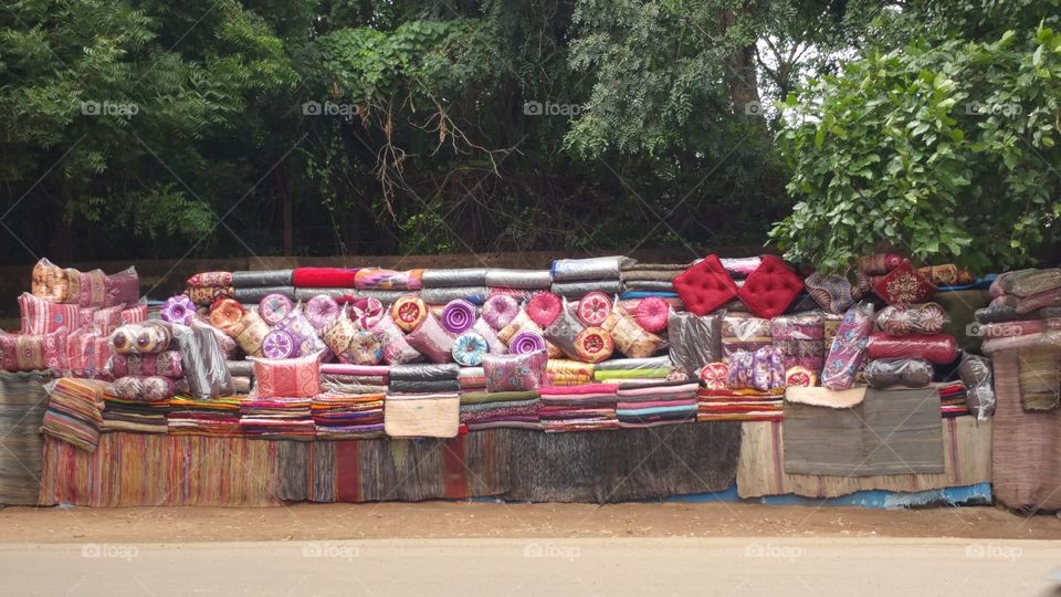 blankets sale footpath