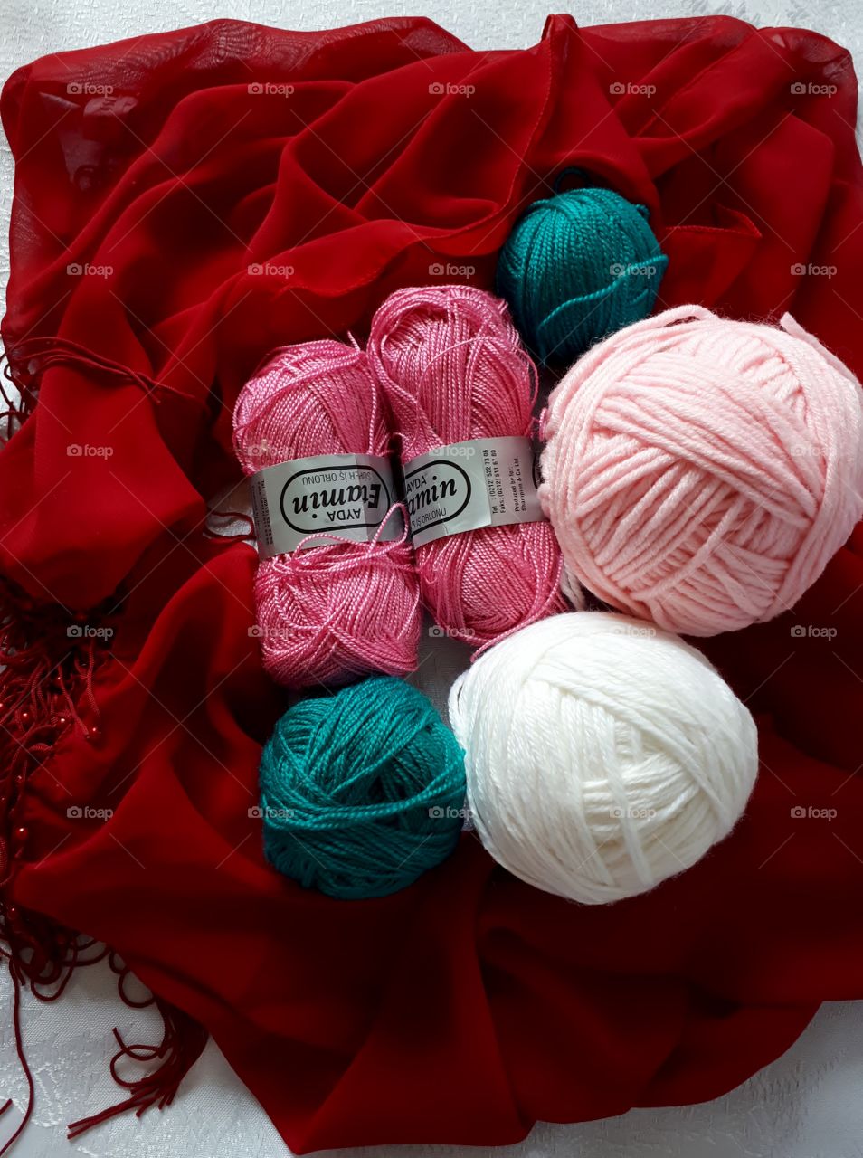 Multicolored yarn for knitting