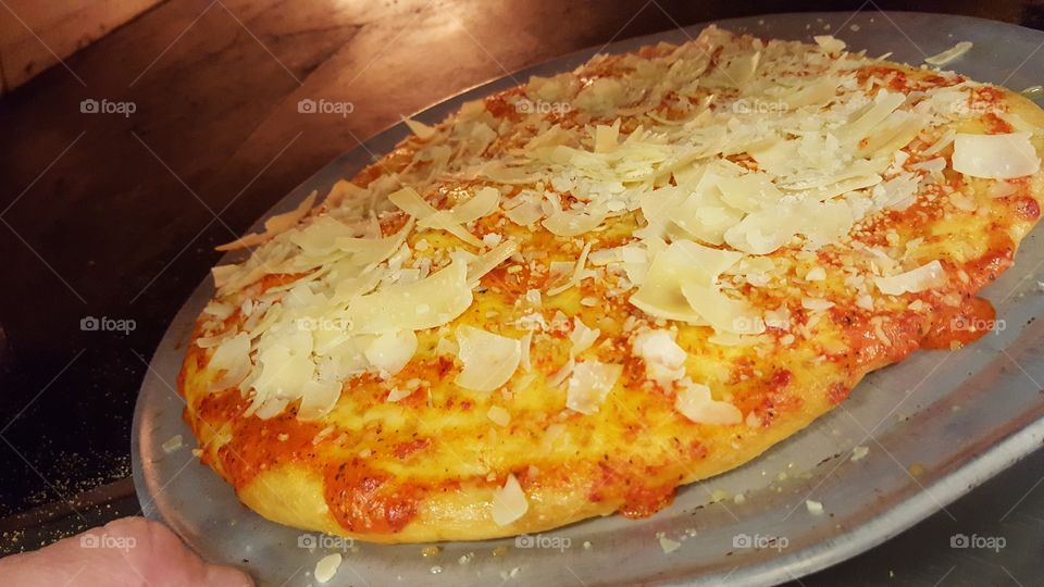cheese pizza