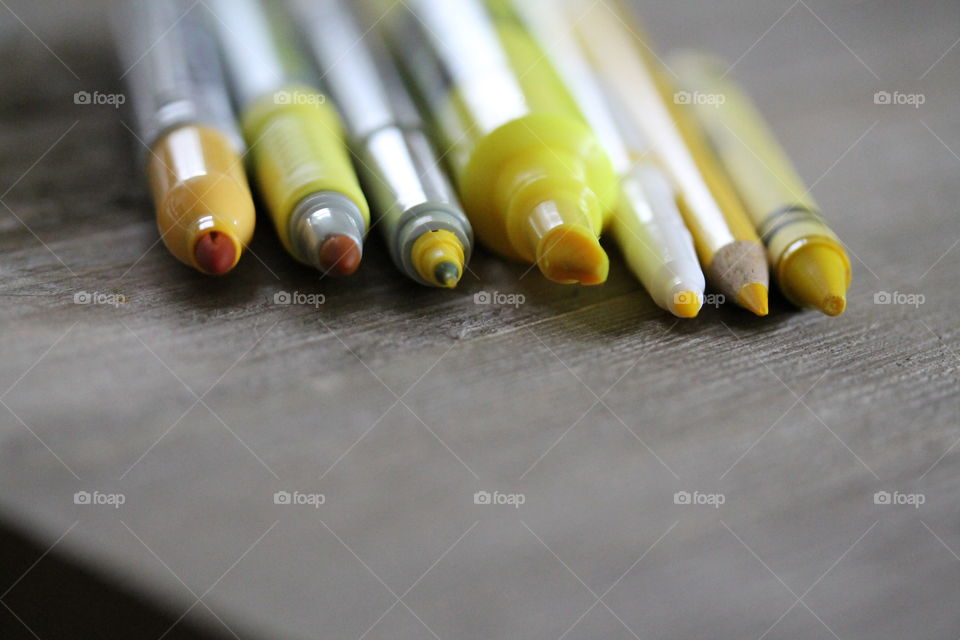 Felt tip pens on table