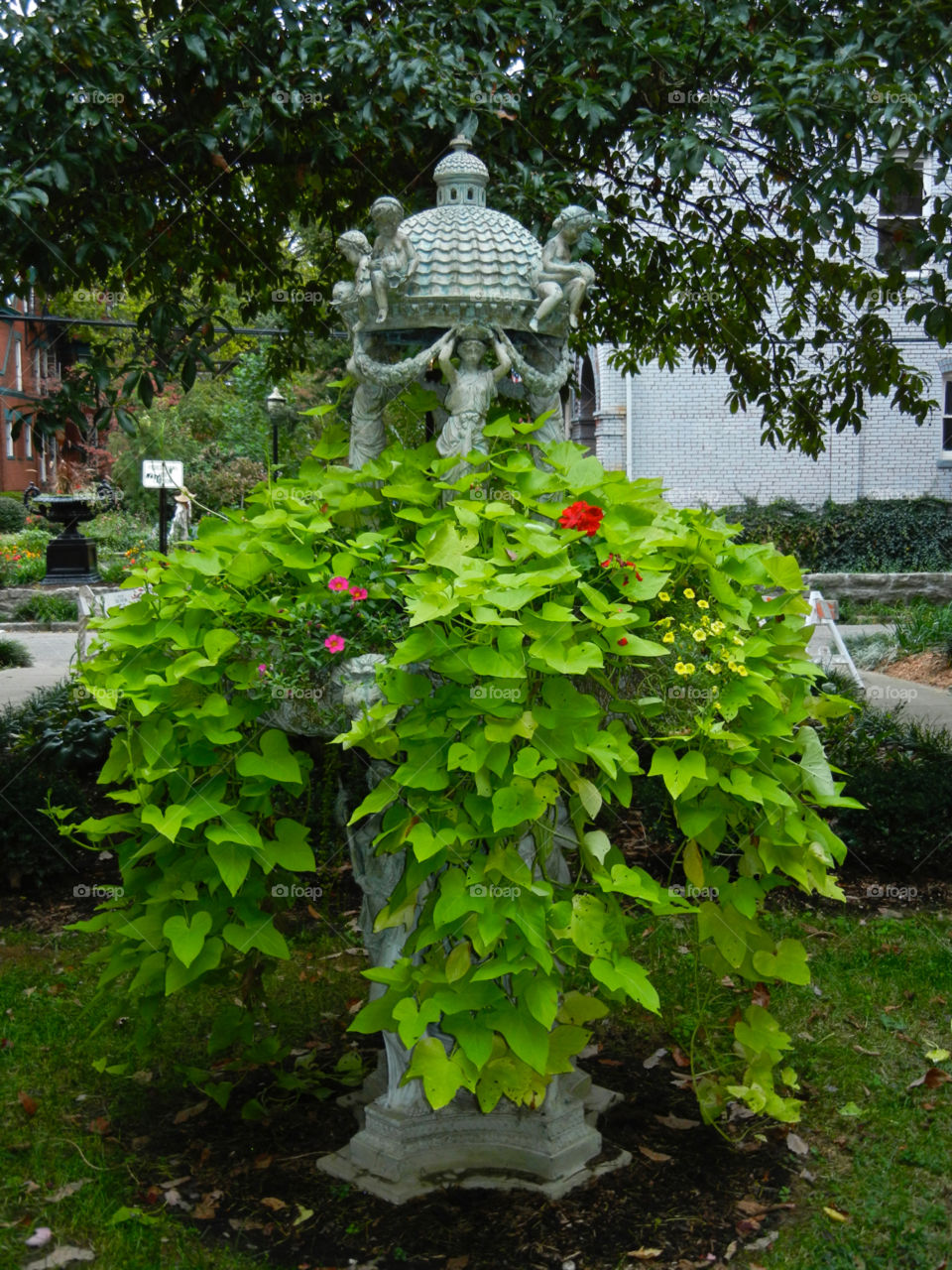 Fountain planter