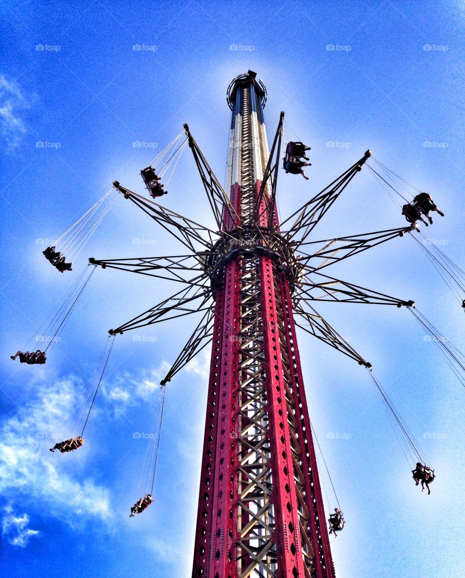 Spinning thrills. Sky screamer ride at six
Flags
