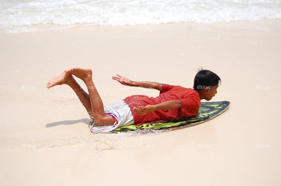 Skimboarding 