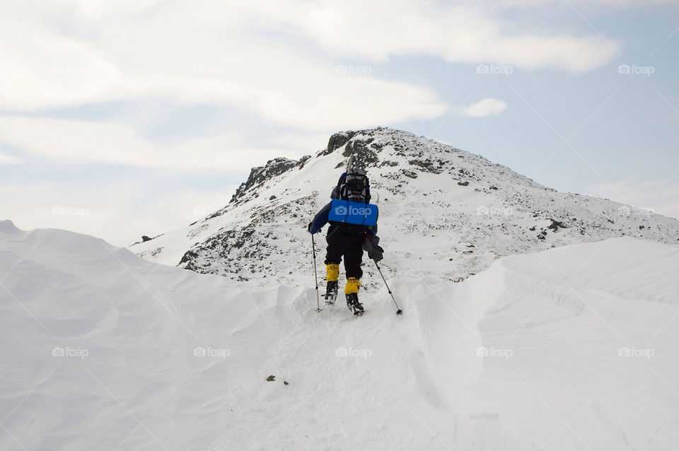 Backpacking to the summit of Mount Eisenhower in the White Mountains