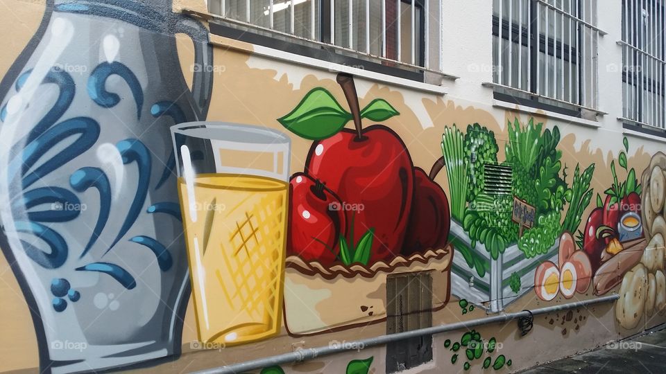 Colourful street art in Frankfurt