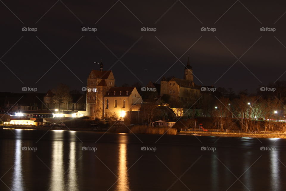 Schloss Seeburg bei Nacht 