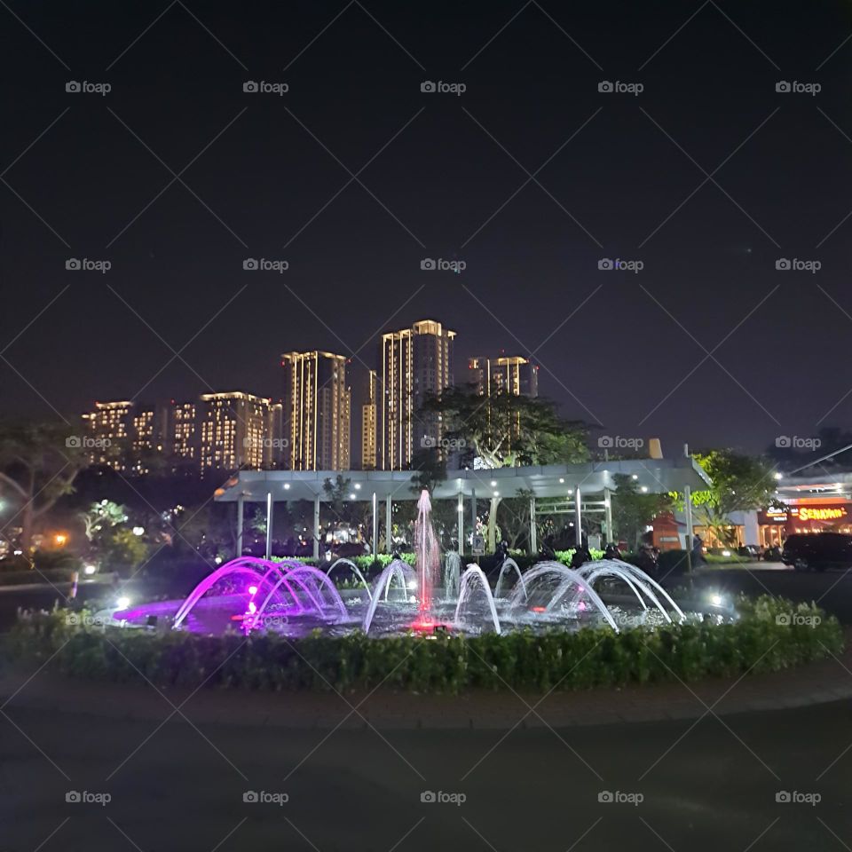 fountain and lighting at night