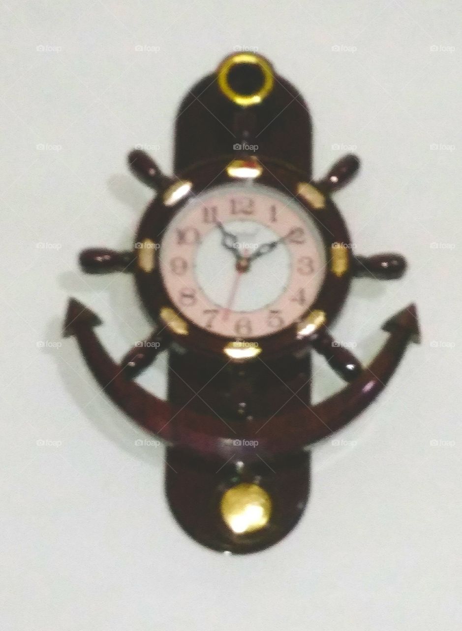 This is a wall clock