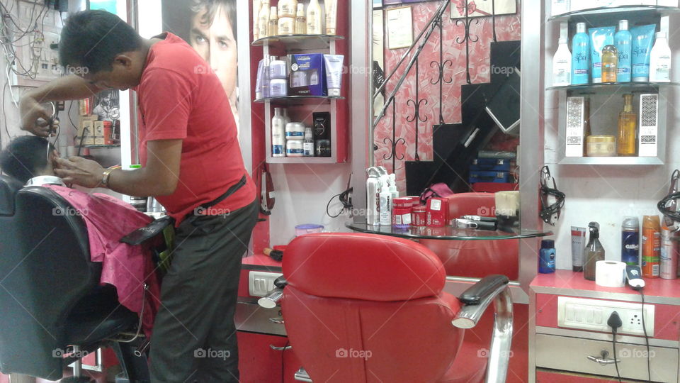 red salon