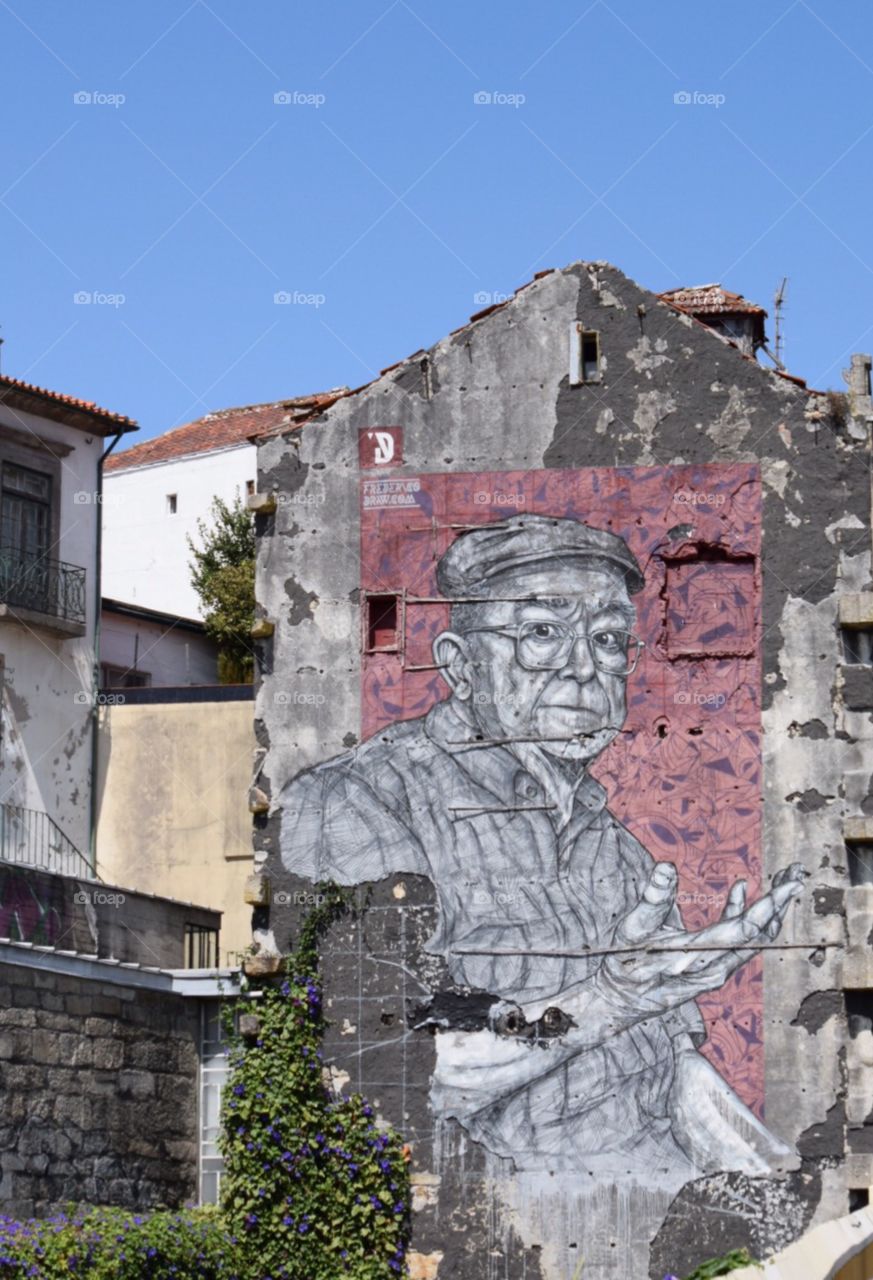 Street art in porto Portugal 🇵🇹 