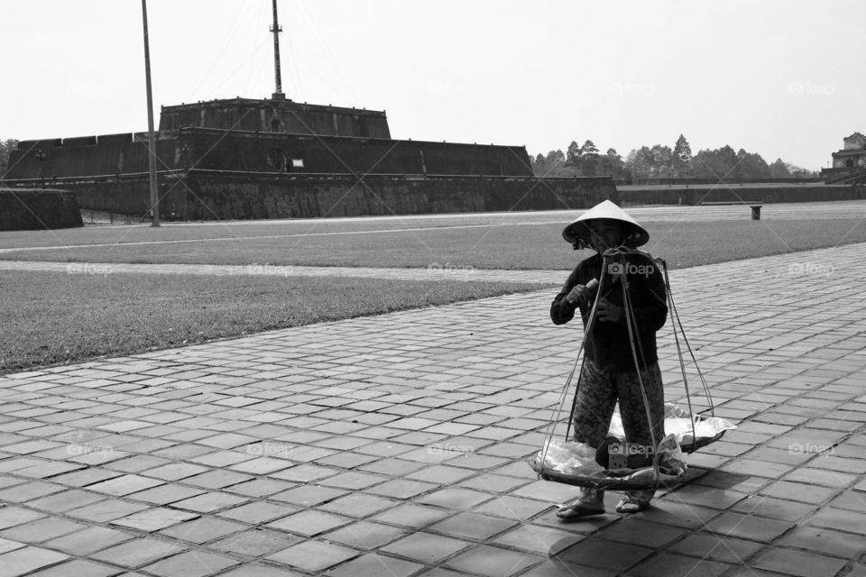 Vietnamese at working hours in Huè