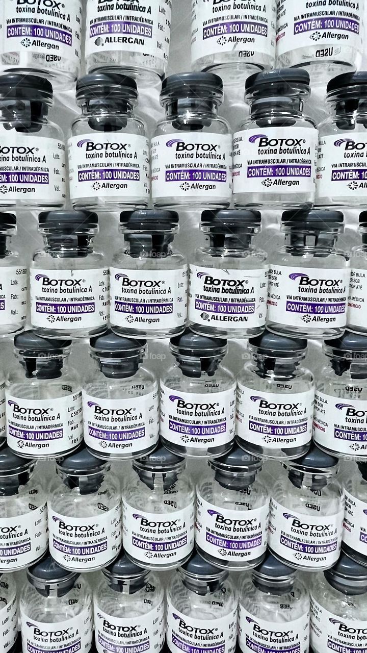 Botulinum toxin for aesthetic 