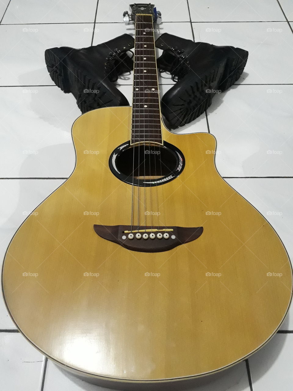 guitar uj