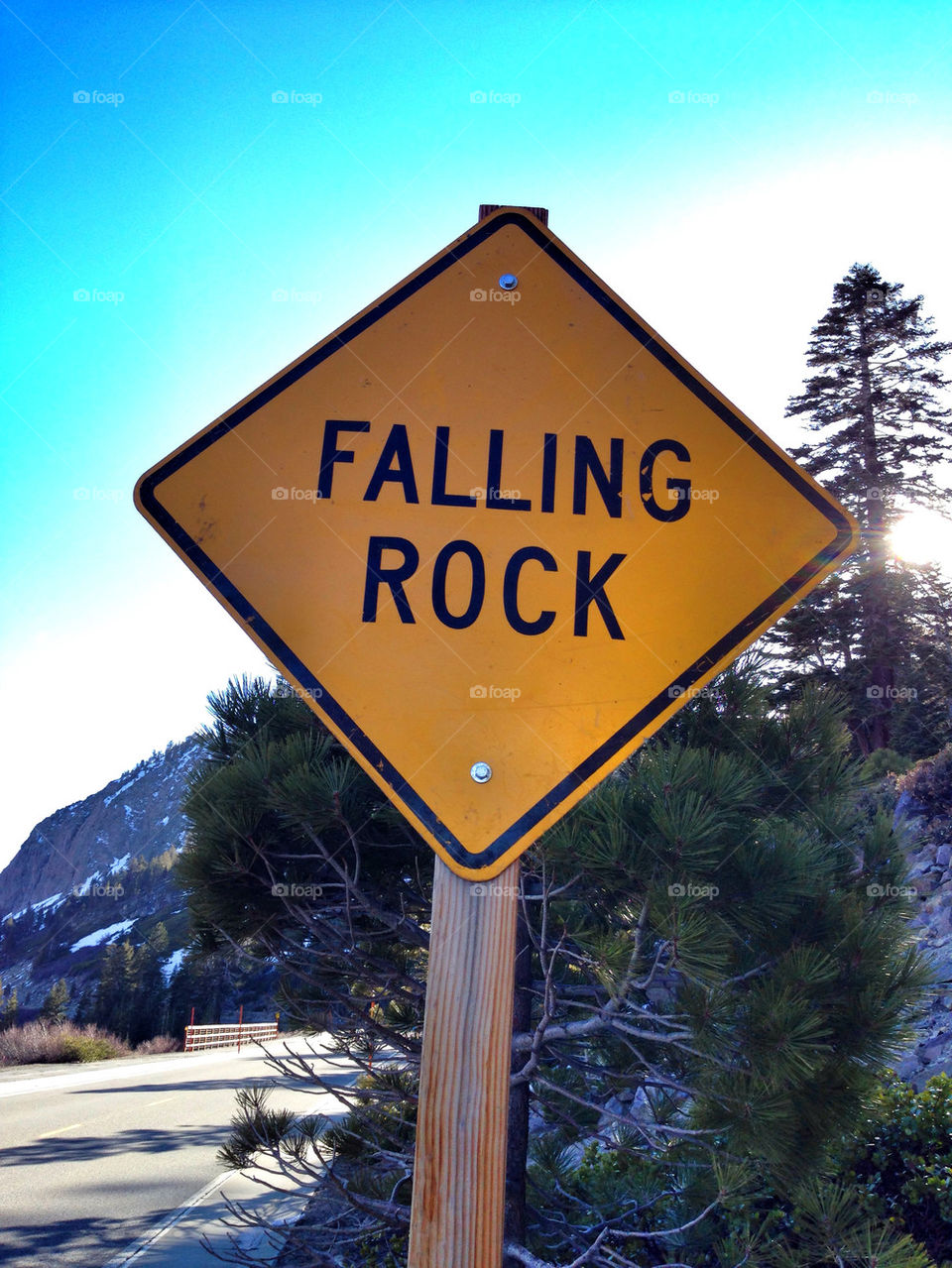 FALLING ROCK SIGN