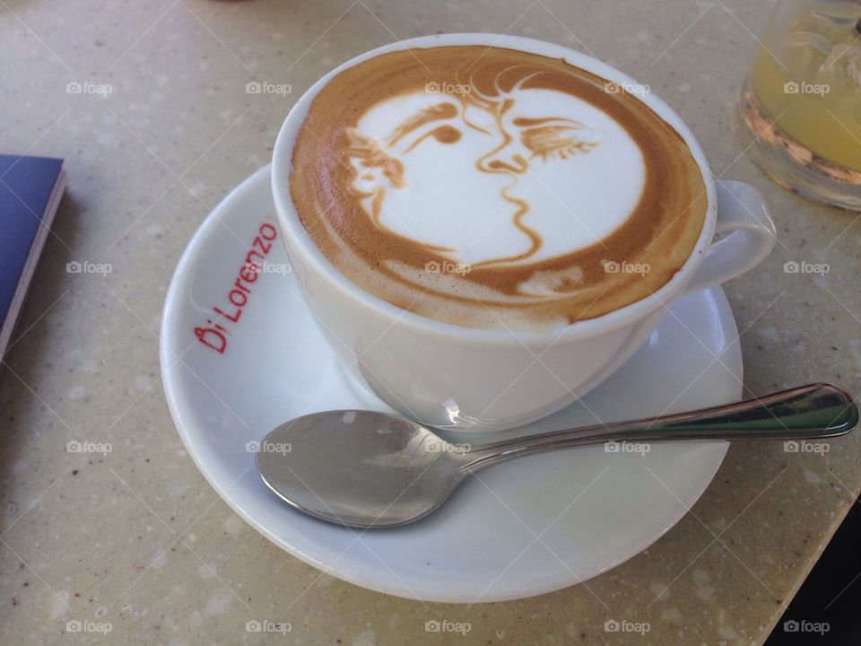 Coffee kiss
