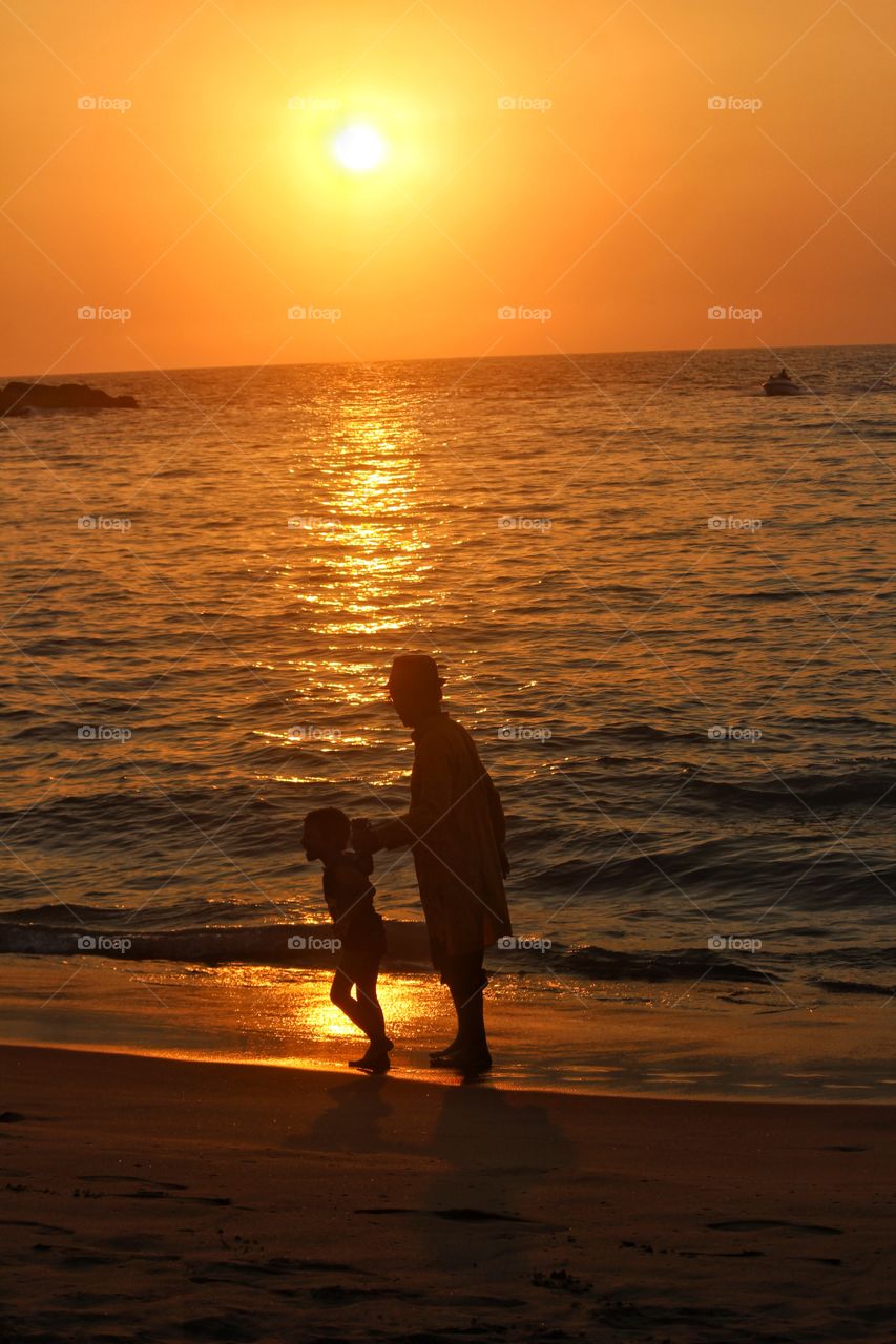 best times of life are often small moments spent with loved ones..